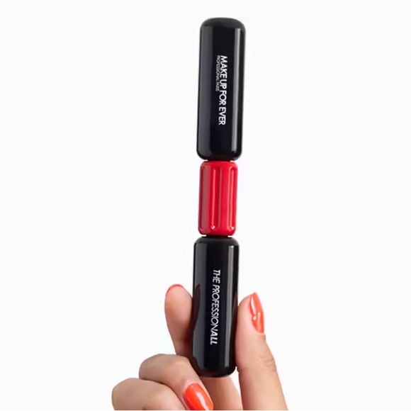 Makeup Forever Mascara - Picture 1 of 2